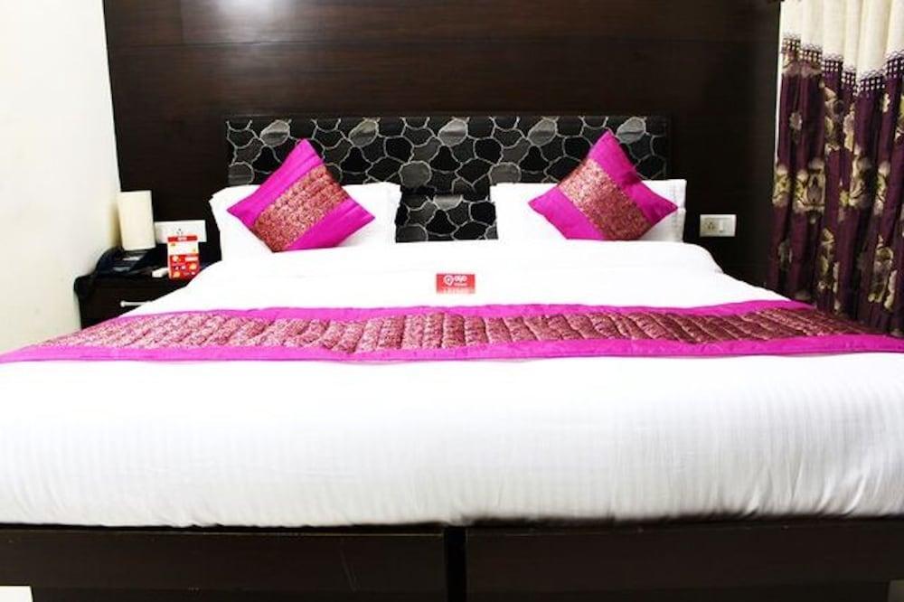 ניו דלהי Hotel Unistar מראה חיצוני תמונה