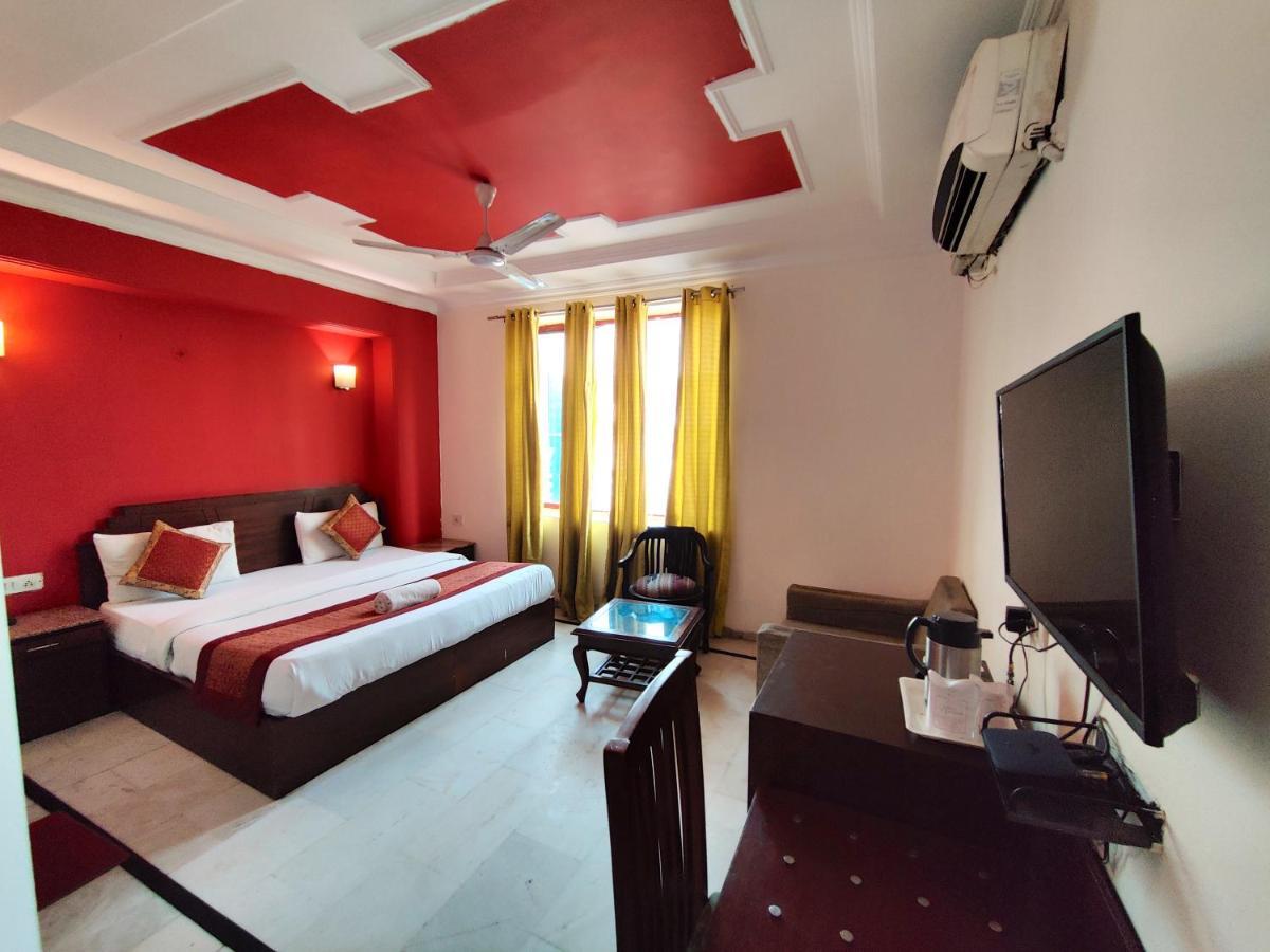 ניו דלהי Hotel Unistar מראה חיצוני תמונה