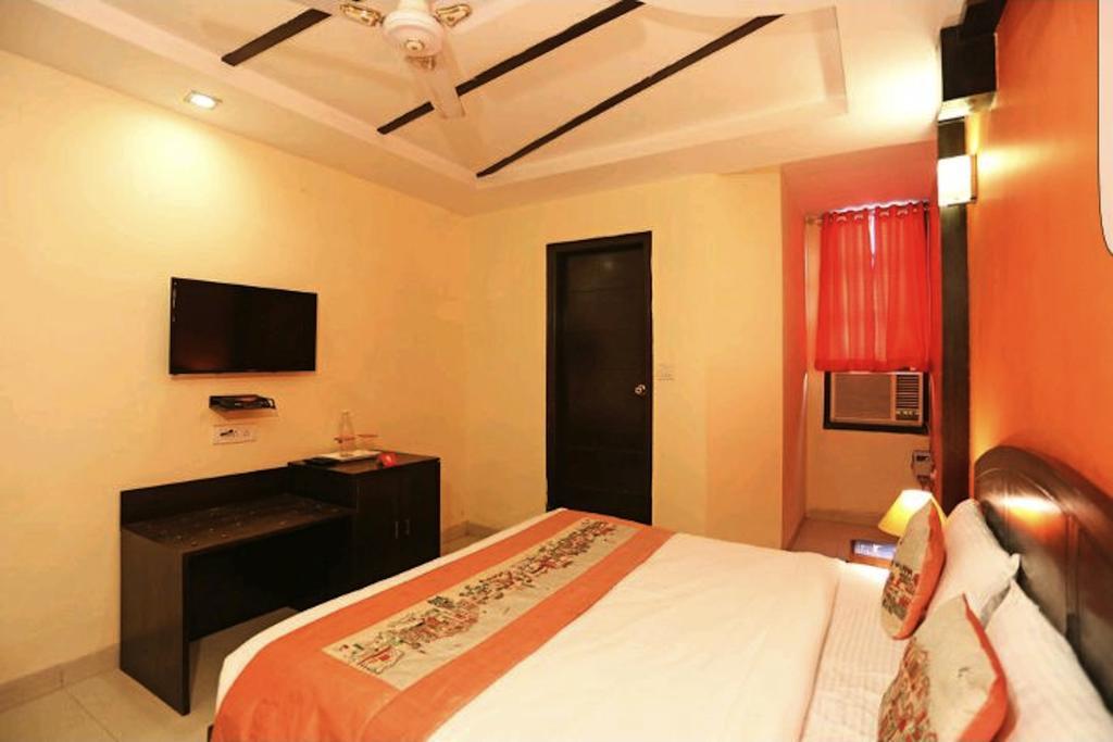 ניו דלהי Hotel Unistar מראה חיצוני תמונה