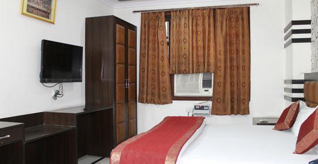 ניו דלהי Hotel Unistar מראה חיצוני תמונה