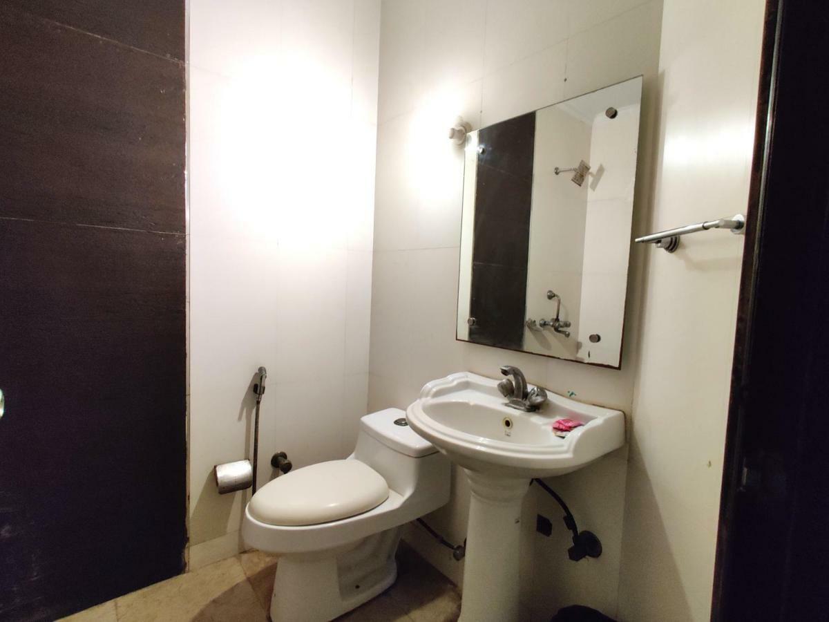 ניו דלהי Hotel Unistar מראה חיצוני תמונה