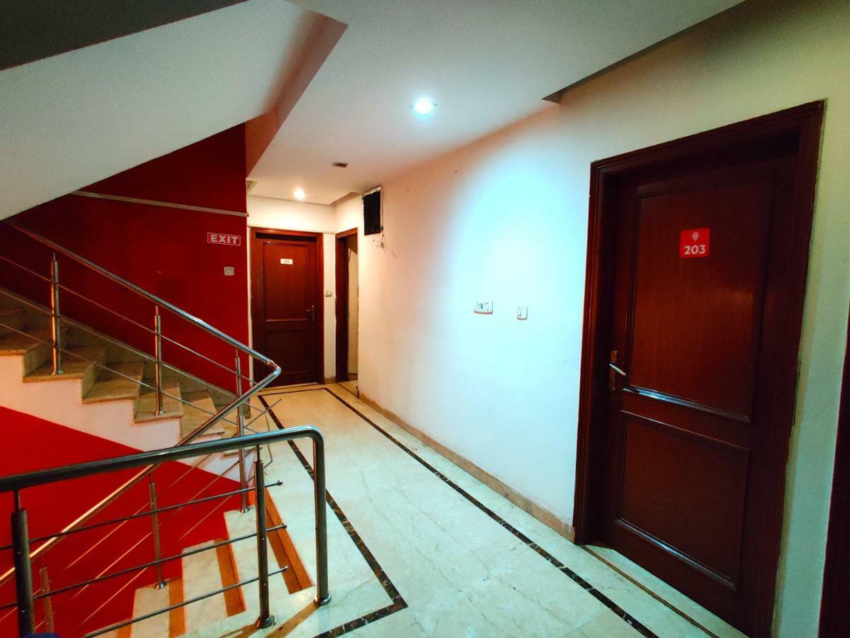 ניו דלהי Hotel Unistar מראה חיצוני תמונה